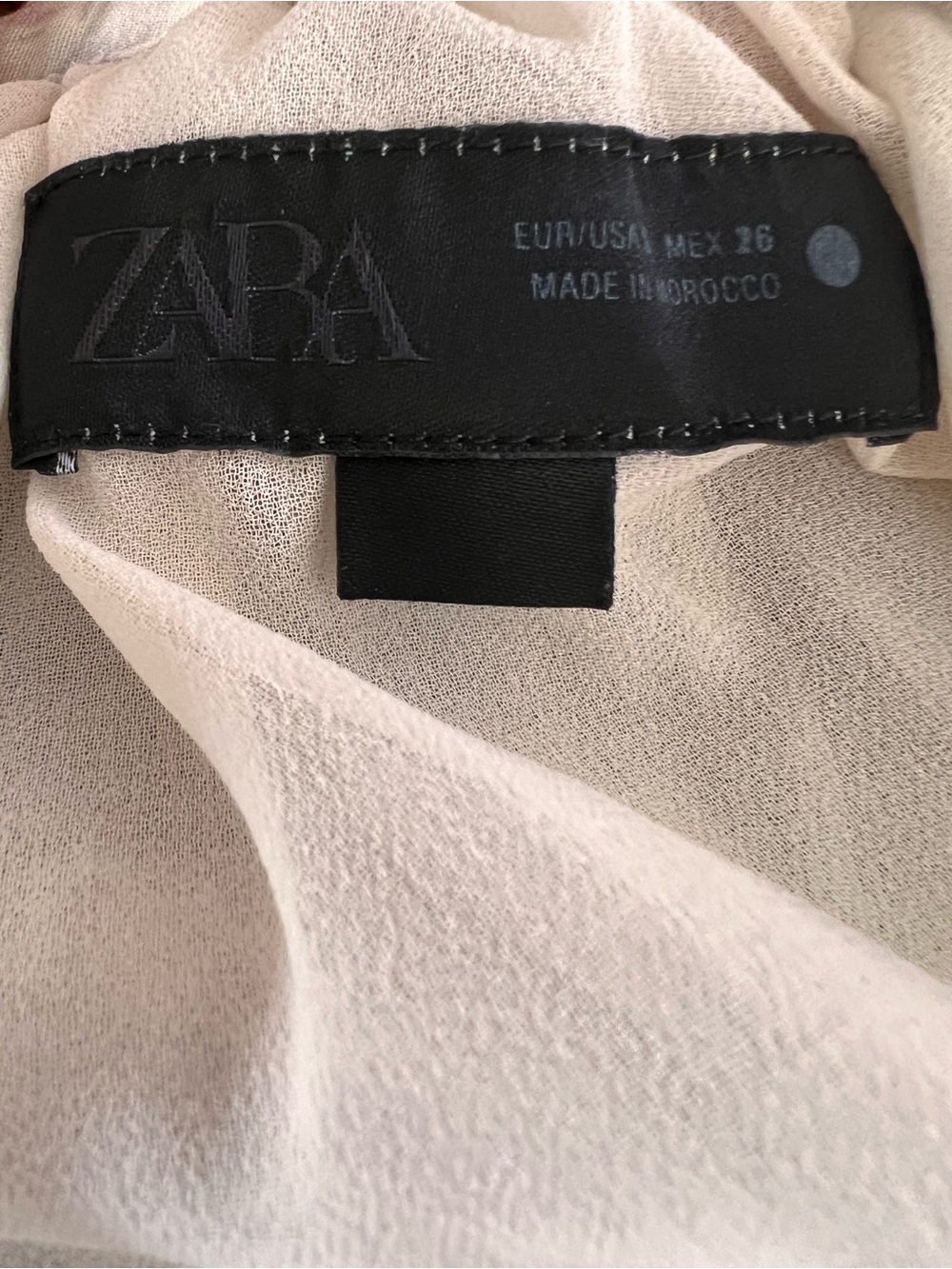 Zara - Picture 6 of 6